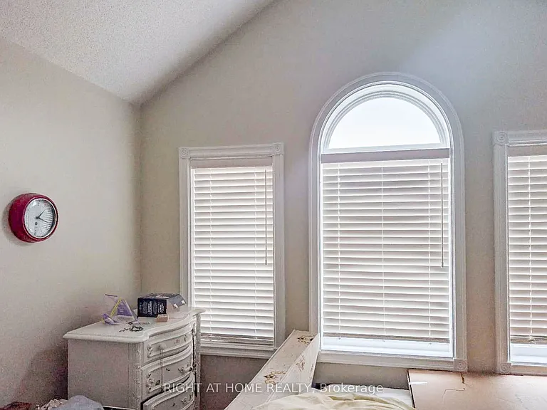 64 Springfield Blvd — Photo 10