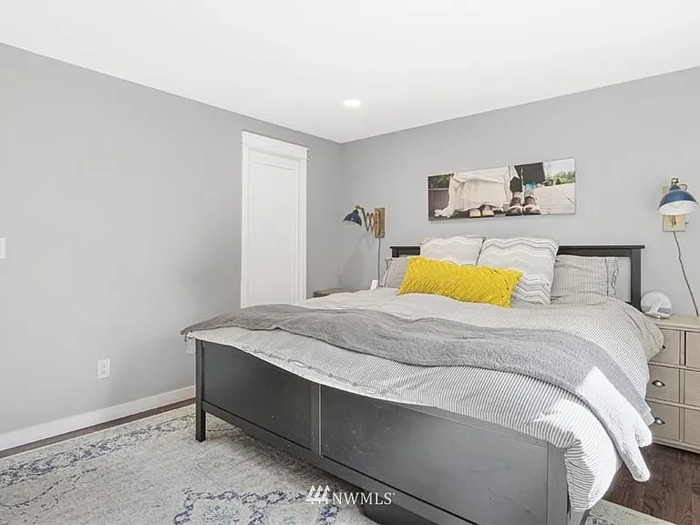 13823 NE 76th St — Photo 12