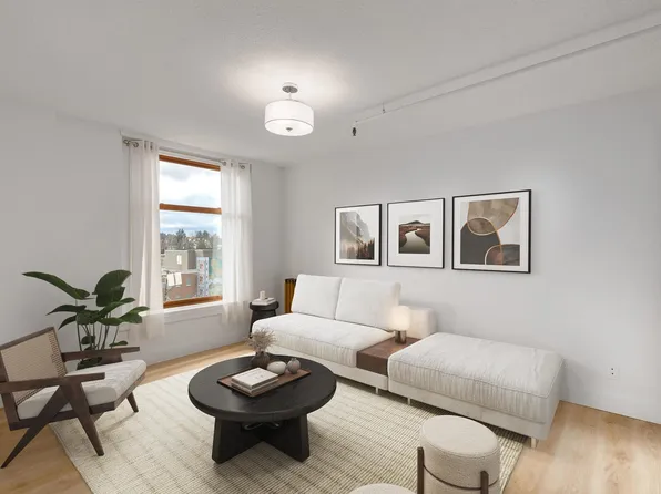 175 Broadway E #506, Vancouver, BC V5Y 1P4
