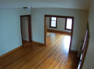 916 W Lovell St APT 2, Kalamazoo, MI 49007