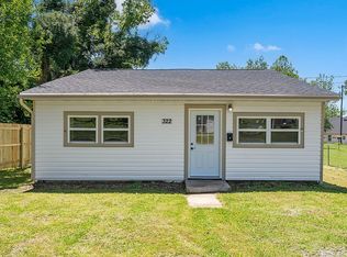 322 E Cofield St, Aurora, MO 65605