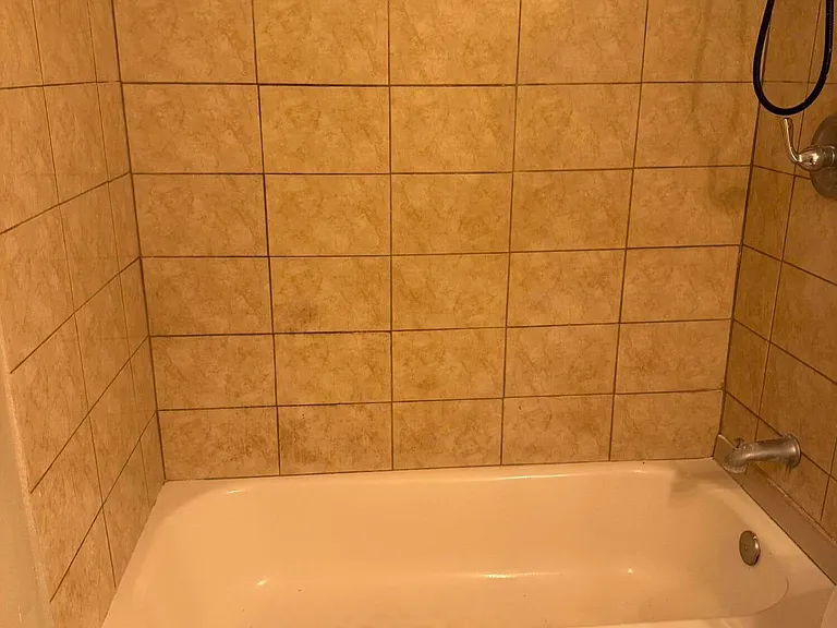 3923 Harbor View Dr — Photo 8