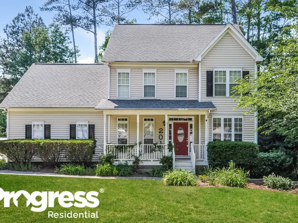 201 Valley Oak Ct, Holly Springs, NC 27540