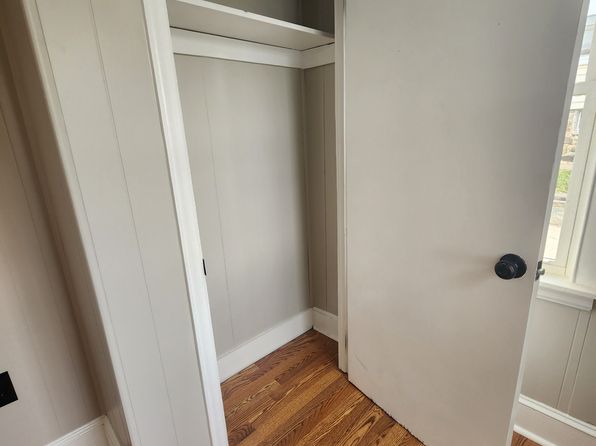 908 Price St