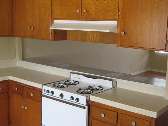 3rd image of 129 Violet Ave APT 210