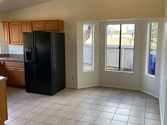 4th image of 1708 W Pineriver Pl