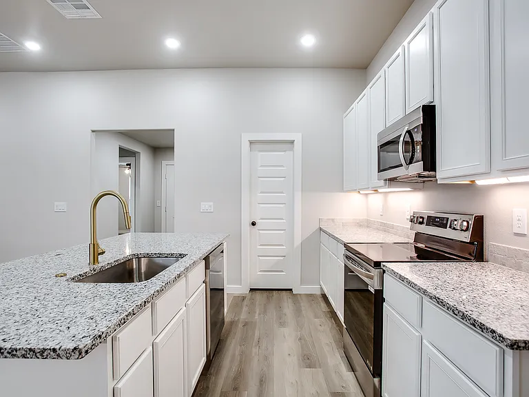 10512 Abbeville Ave — Photo 7