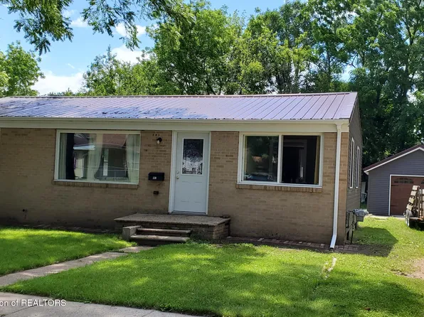 338 Pearl St, Charlotte, MI 48813