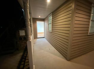 256 3rd St APT A, Hanover, PA 17331