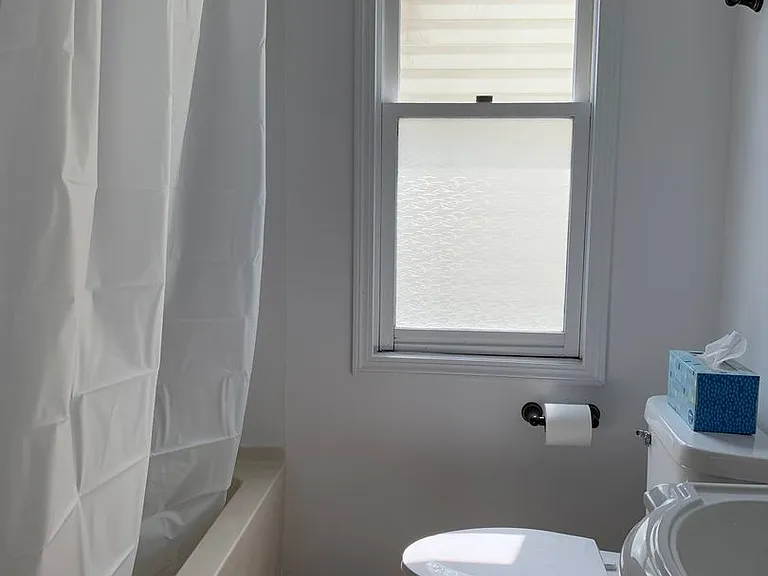 100 Circular St — Photo 11