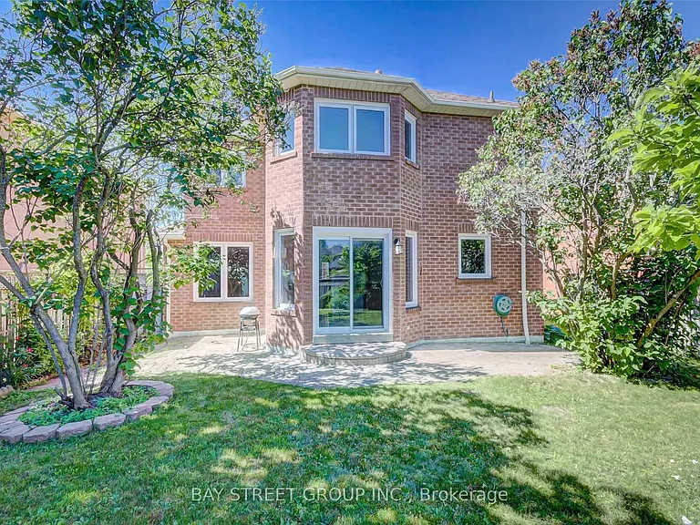 42 Winterberry Dr #BASEMENT — Photo 9