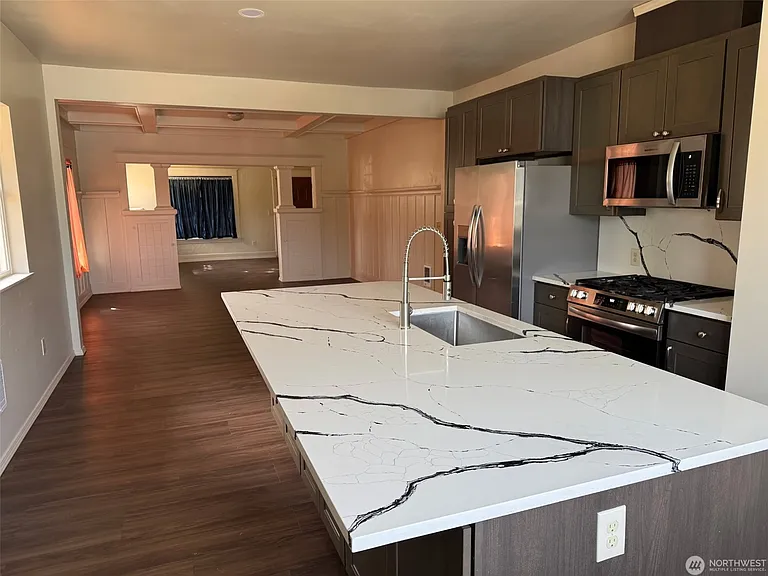 3709 Colby Ave — Photo 3