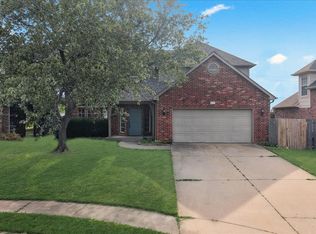 819 N Douglas St, Jenks, OK 74037