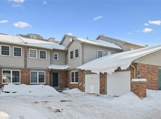 250 Keats Way #24, Waterloo, ON N2L6J5
