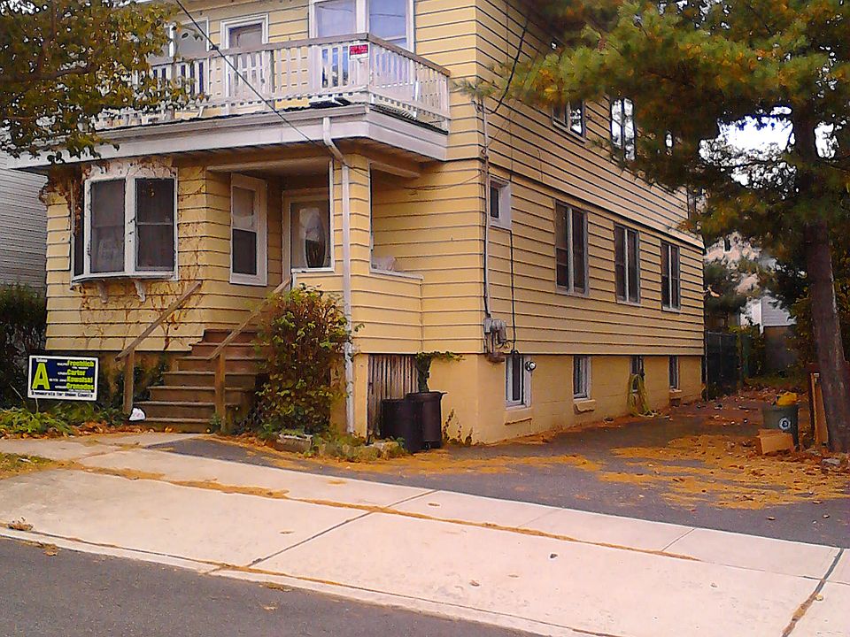 26 Vine St.
