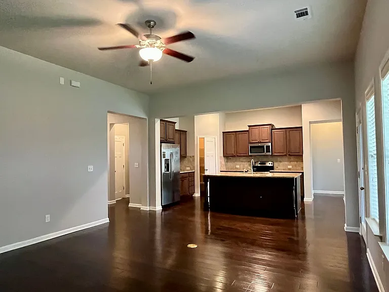 9408 Tillman Ct — Photo 23