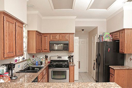 2nd image of 16014 Gladebrook Glen Ln
