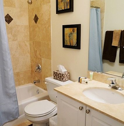 3rd image of 930 W Cuyler Ave APT 1E
