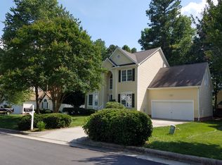 8833 Deerland Grove Dr, Raleigh, NC 27615