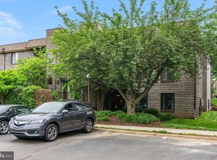 193 Southwark Ct, Holland, PA 18966