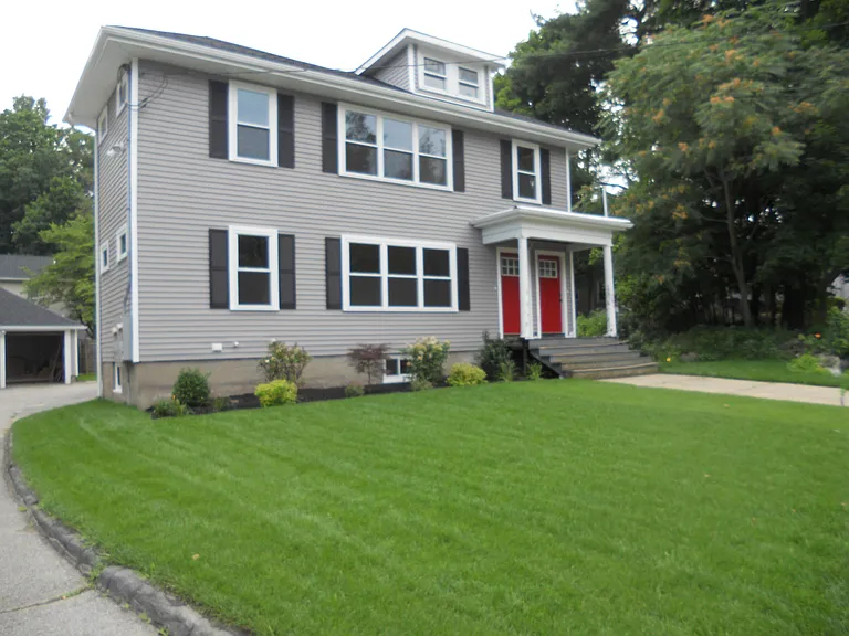 160 Weston St #1 — Photo 1