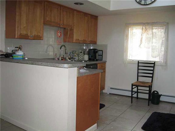 5th image of 27 Earl St