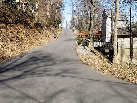 5th image of 38 Luzerne Ct Lot 0