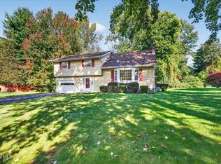 9 Gretel Terrace, Ballston Lake, NY 12019
