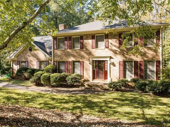 1594 Howell Highlands, Stone Mountain, GA 30087