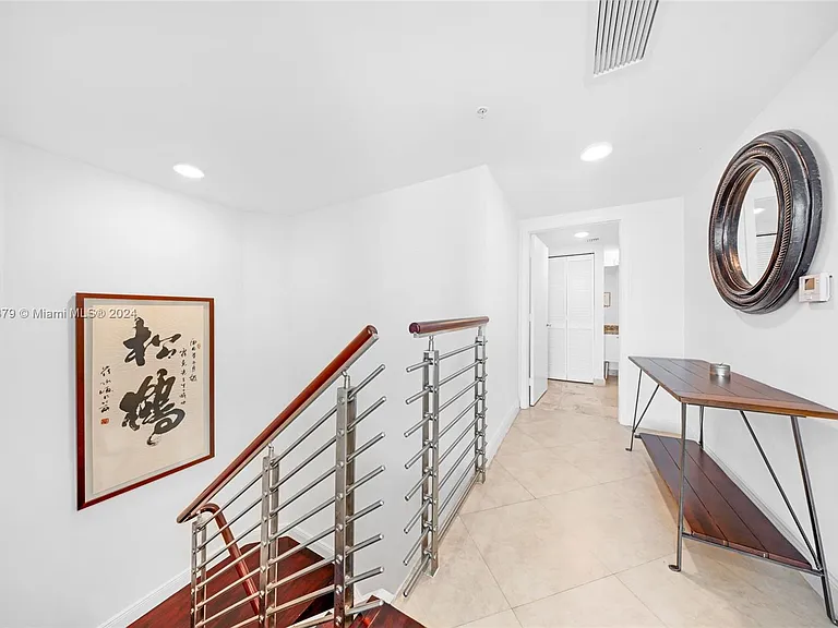 41 SE 5th St #1507 — Photo 11