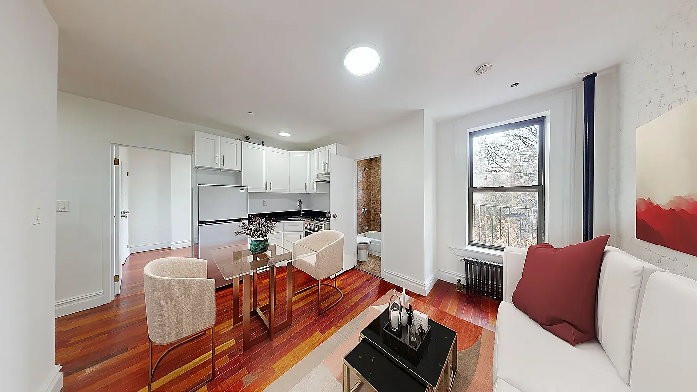 229 East 10th Street — Photo 2