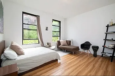 Rented by Living New York