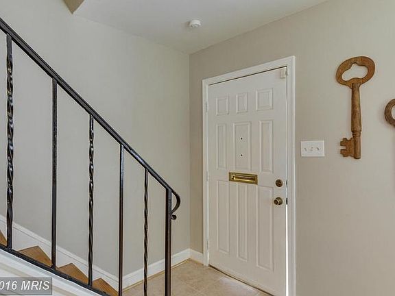 Foyer entry