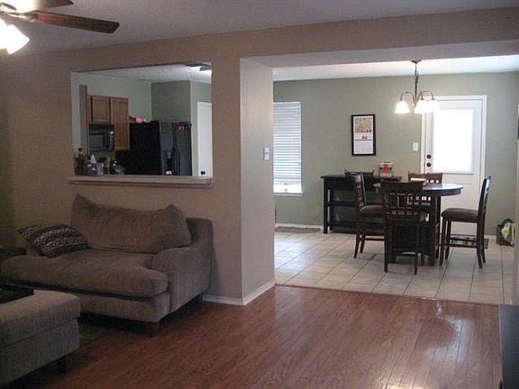 2nd image of 1624 Jewel Ln