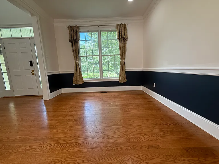 606 Winston Ln — Photo 14