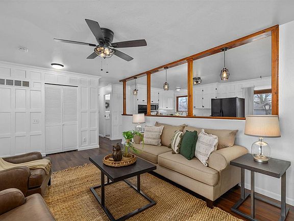 5th image of 1448 Brenthaven Ln