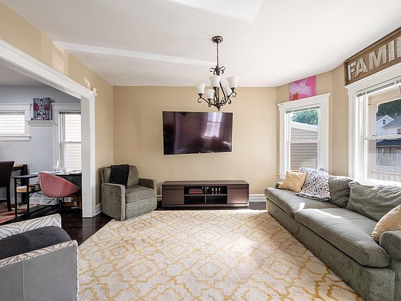 3rd image of 188 Brighton Ave