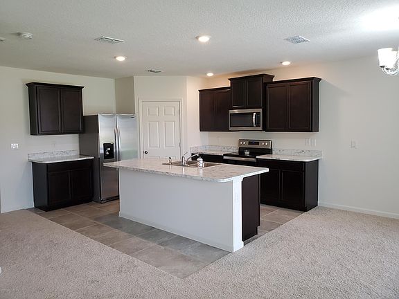 3rd image of 529 Forest Trace Cir