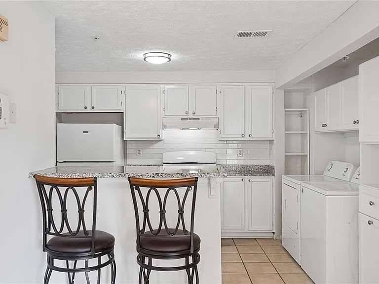 1465 Keys Crossing Dr NE — Photo 7