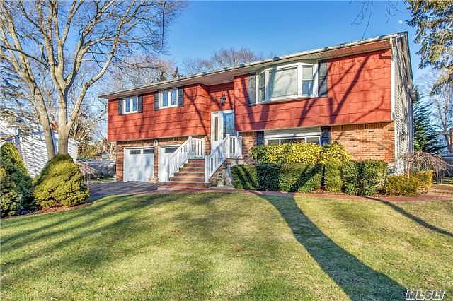 1st image of 61 Julbet Dr