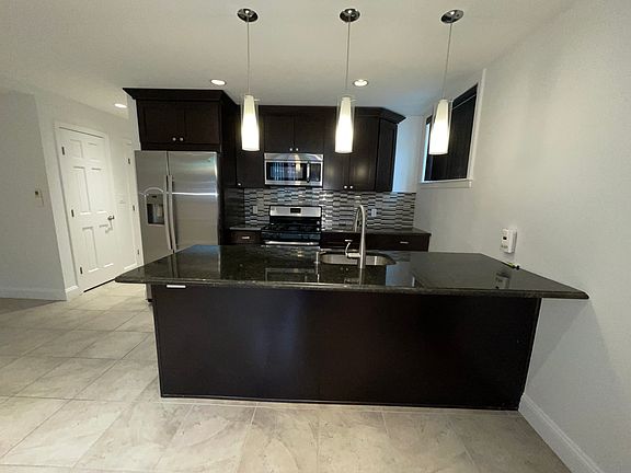 5th image of 19-14 Astoria Park S #1B