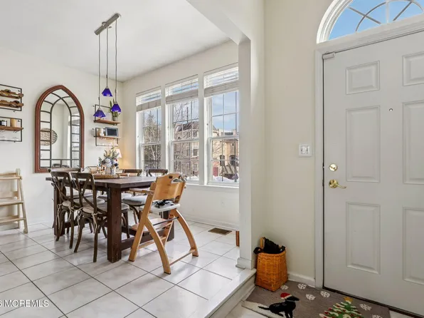 14 W Aspen Way, Matawan, NJ 07747