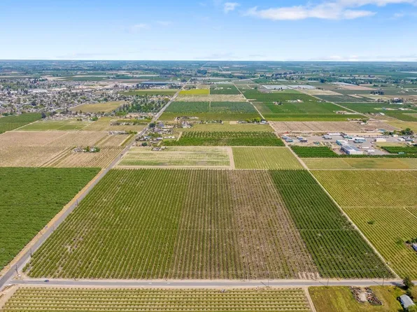 16152 S Bethel Ave, Kingsburg, CA 93631