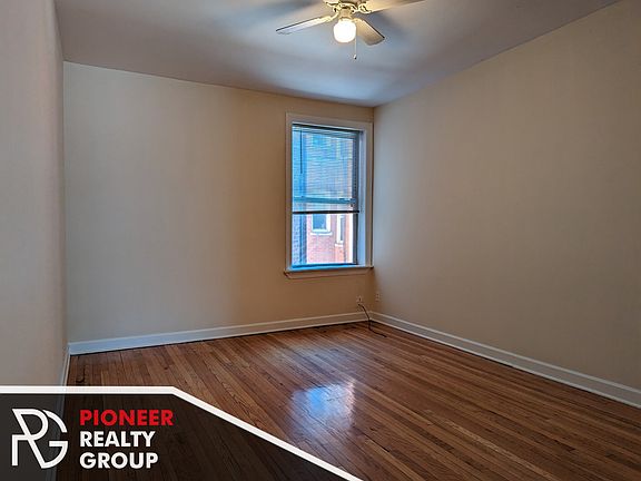 4th image of 550 W Aldine Ave #556W2