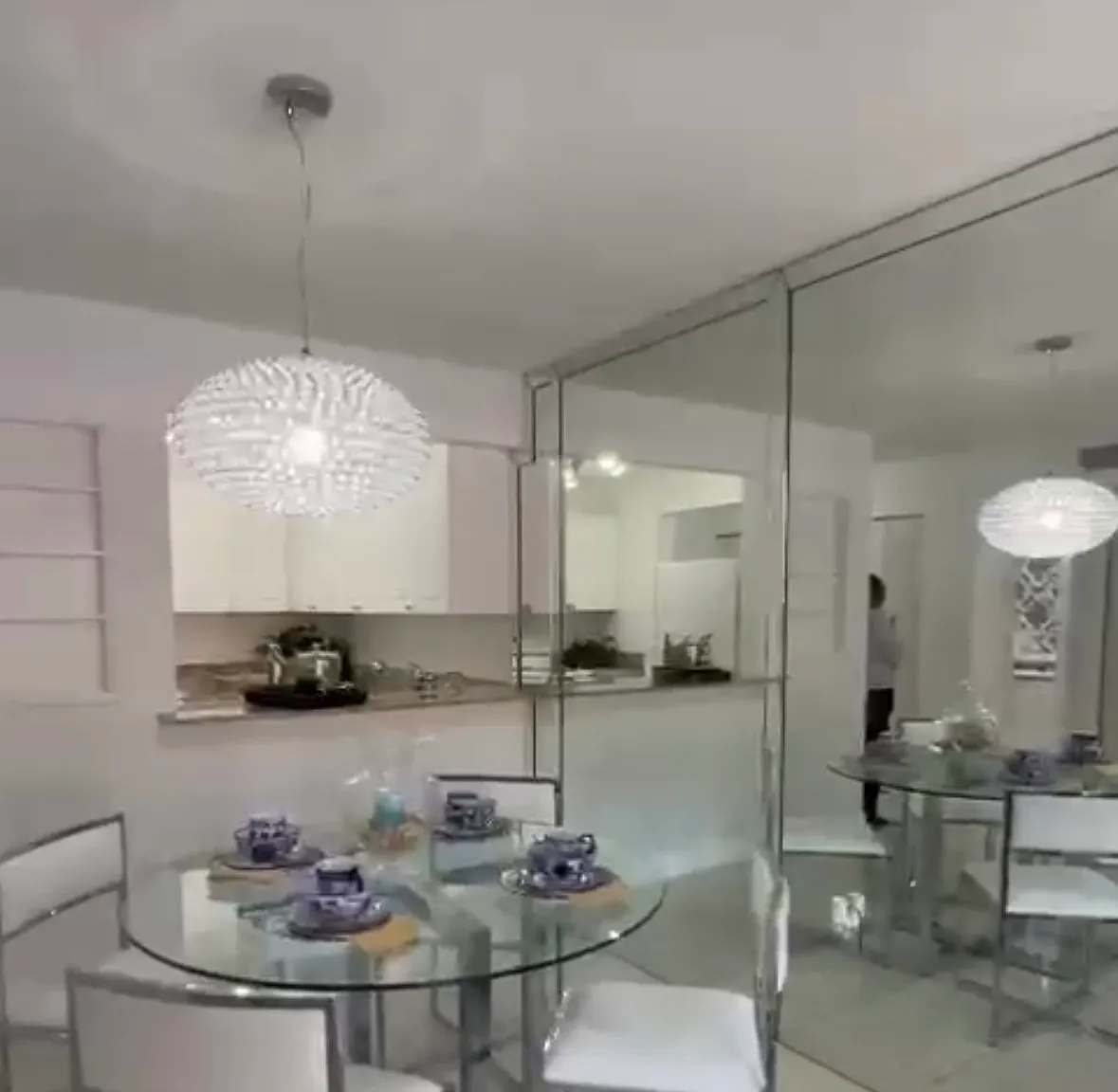 1 bed, 800 sqft, $1,990 — Photo 3
