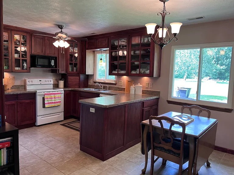 34200 Cooley Rd — Photo 7