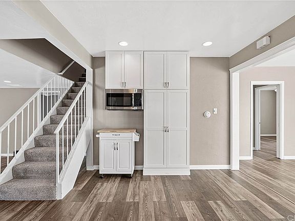 5th image of 3022 Fidler Ave