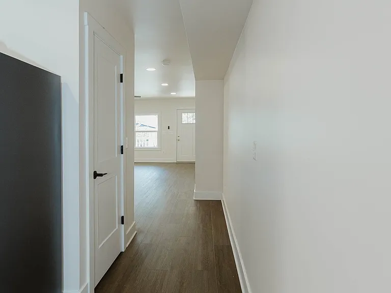 216 S Georgia Ave — Photo 12