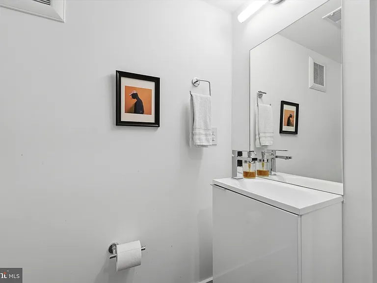 1341 S Garnet St — Photo 33