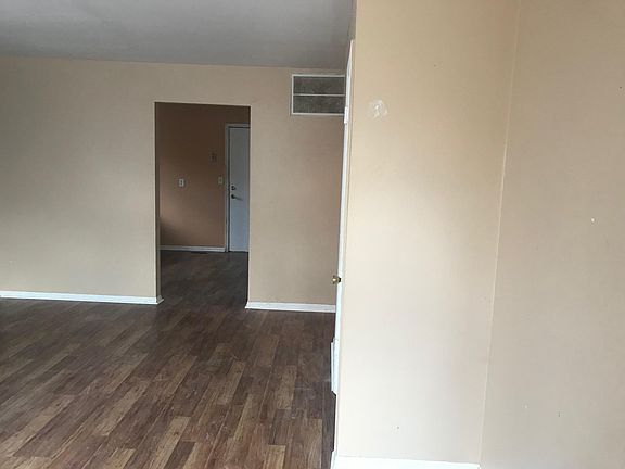 5th image of 2435 N Bolton Ave #2435